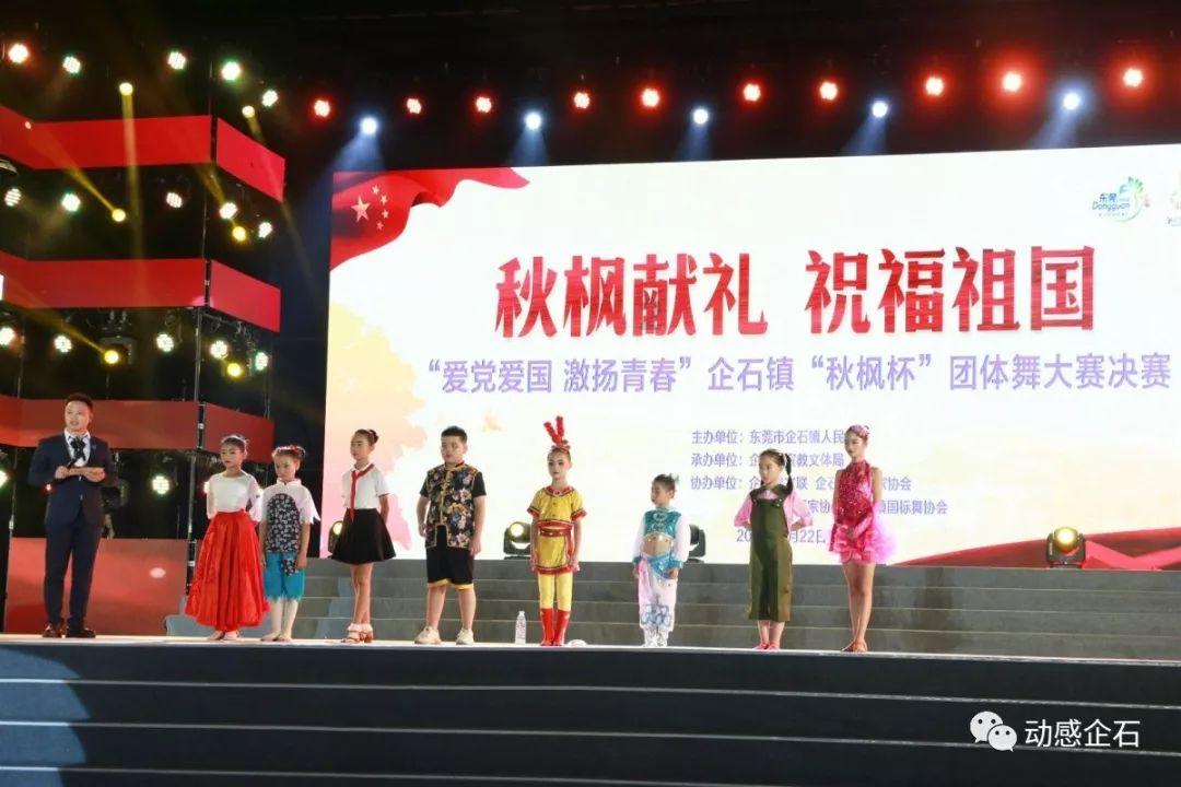 探索新生儿一边喝奶一边大便世界,畅聊红迪社区